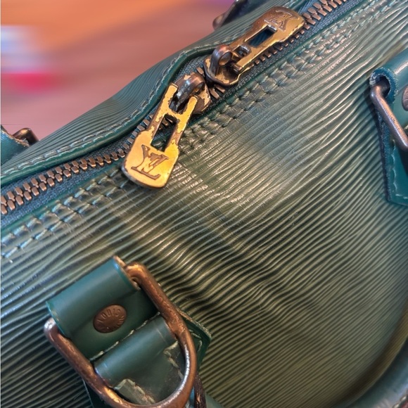 Louis Vuitton Alma PM – Vintage 1997 in Rare Borneo Green Epi Leather - Picture 10 of 14